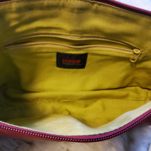 HOBO International Red Leather Shoulder Bag GUC - Picture 4 of 14